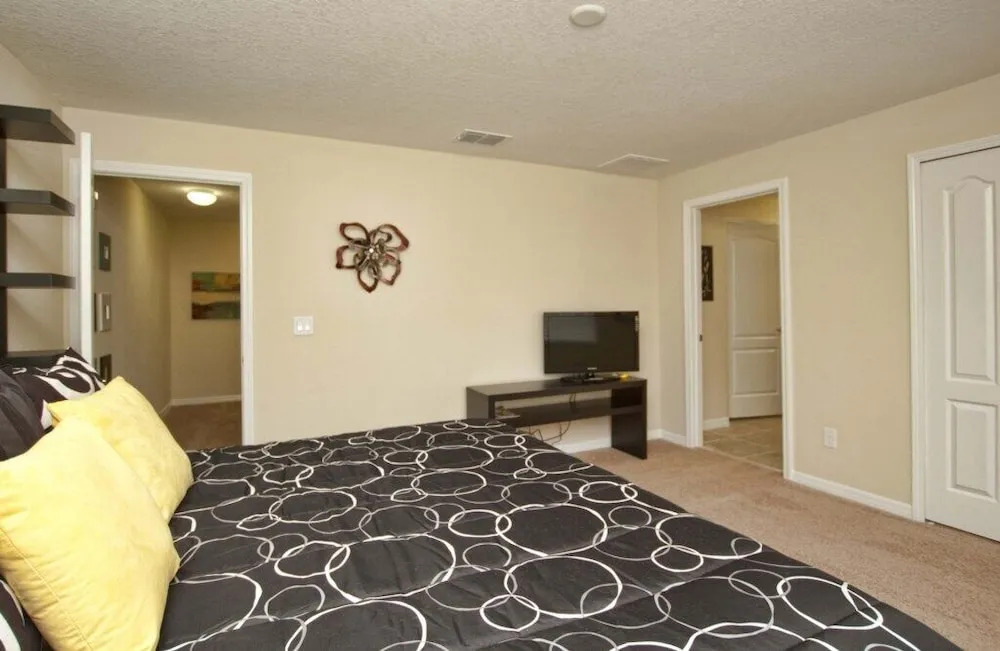 Townhome W/splashpool In Paradise Palms 3080pp 4 Bedroom Townhouse by RedAwning