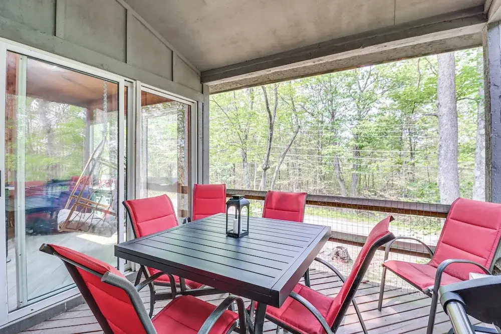 Steps to Jack Frost Ski Resort: Townhome w/ Decks
