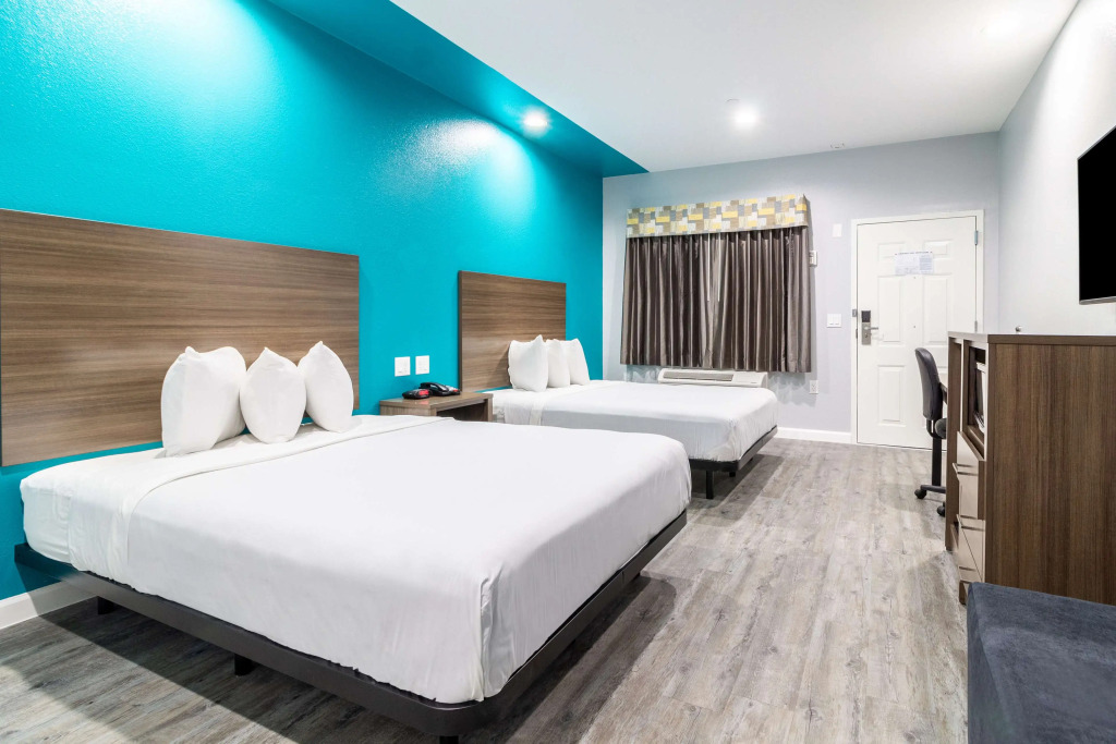 Scottish Inns & Suites - Kingwood