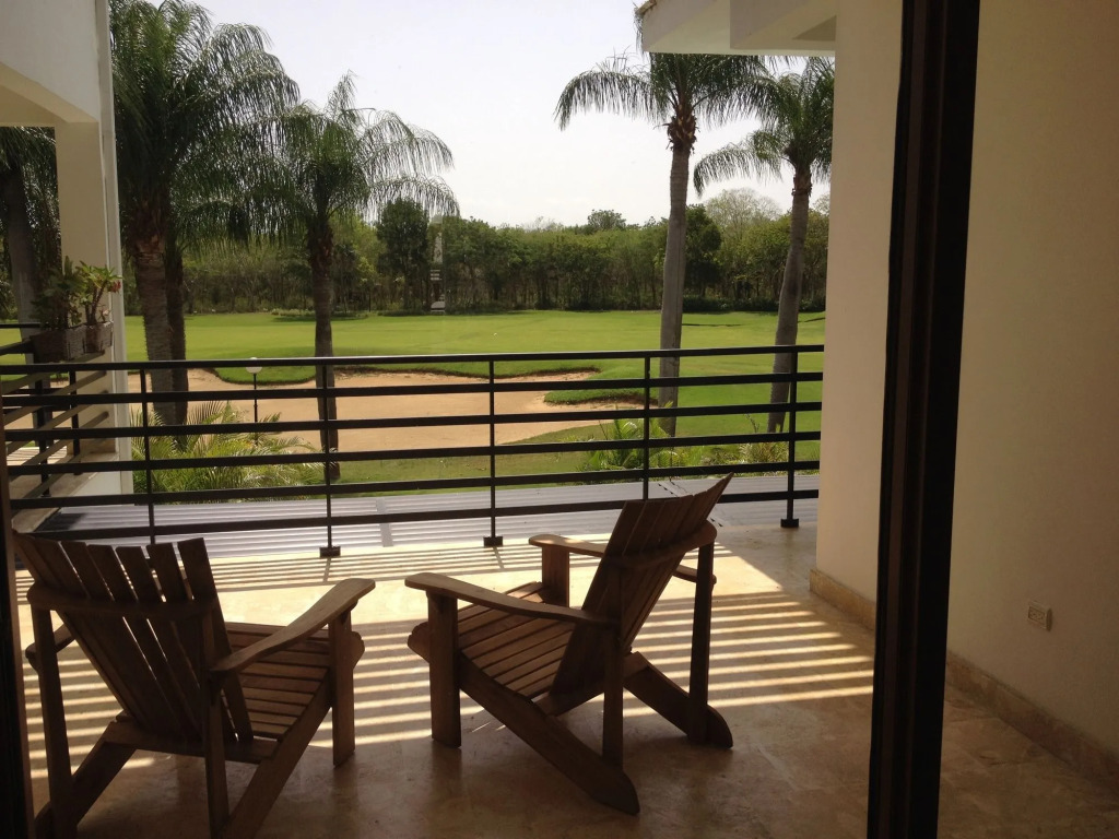 Sybaris Suites & Residences