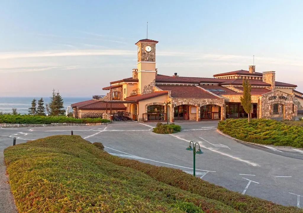 Club Residence at BlackSeaRama Golf