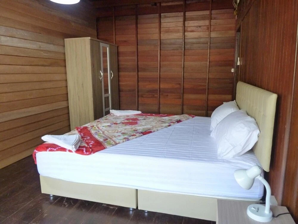 5 Islands Beach House Beautiful, 3-bedroom Beachfront Villa on Koh Sam