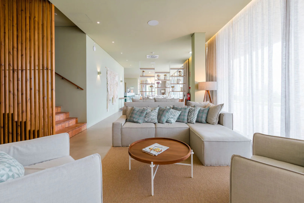 White Shell Beach Villas