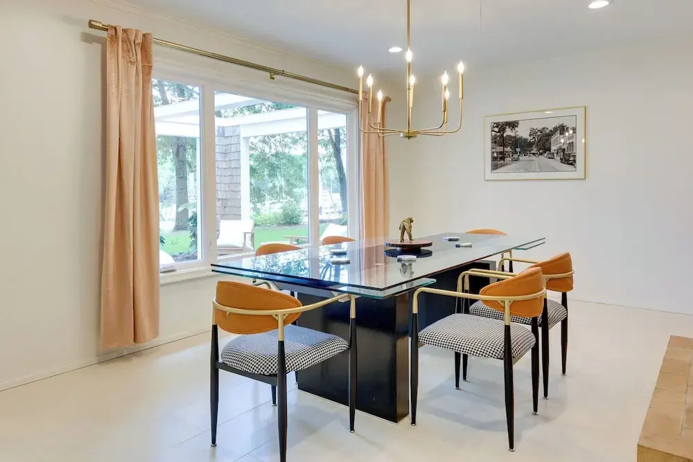 Chic Ocean Springs Vacation Rental Near Downtown!
