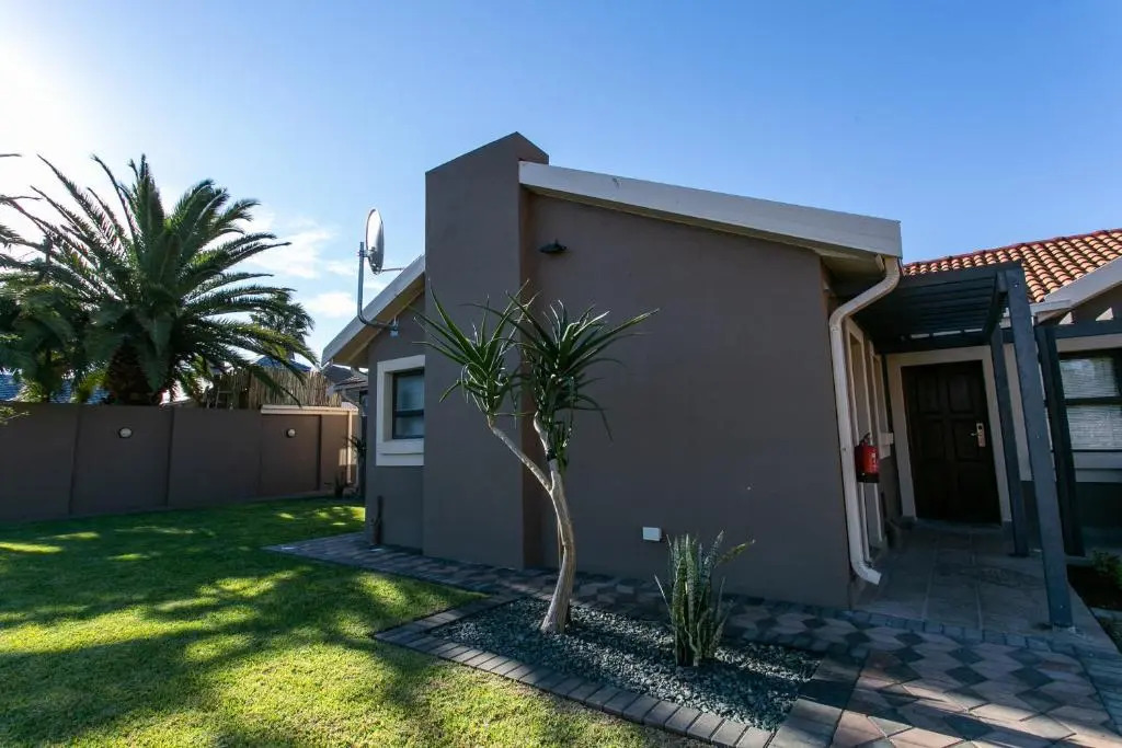 Royl Court Guesthouse
