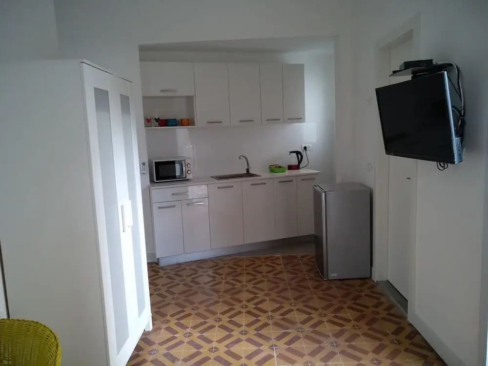 Rebecca's Suites
