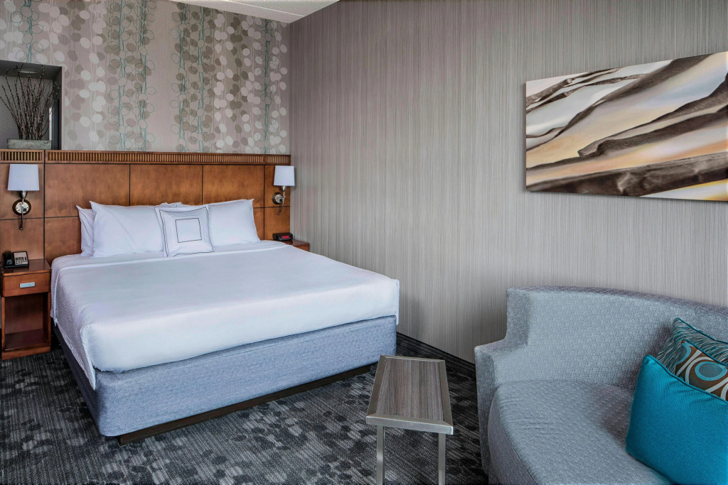 Courtyard by Marriott Stamford Downtown