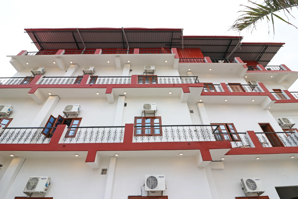 Fabhotel Green Comfort