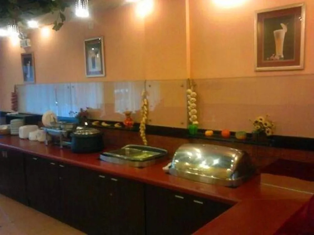Home Inn Zhong He Middle Road