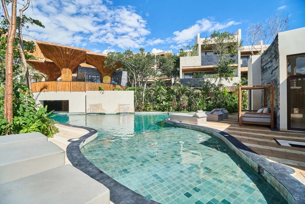 Adora Tulum