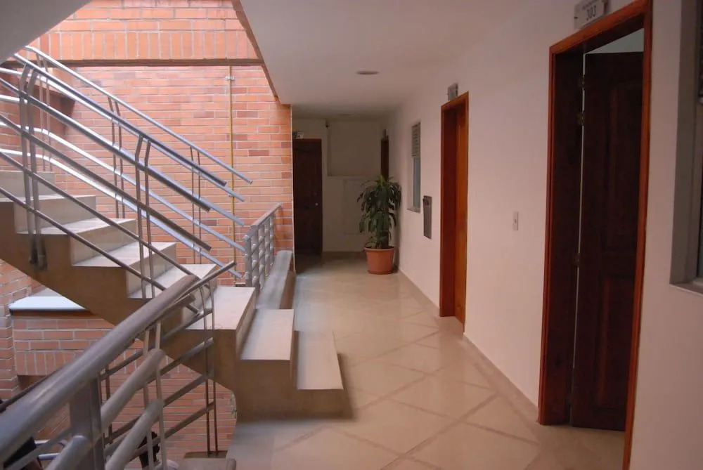 Apartahotel Montes La 68