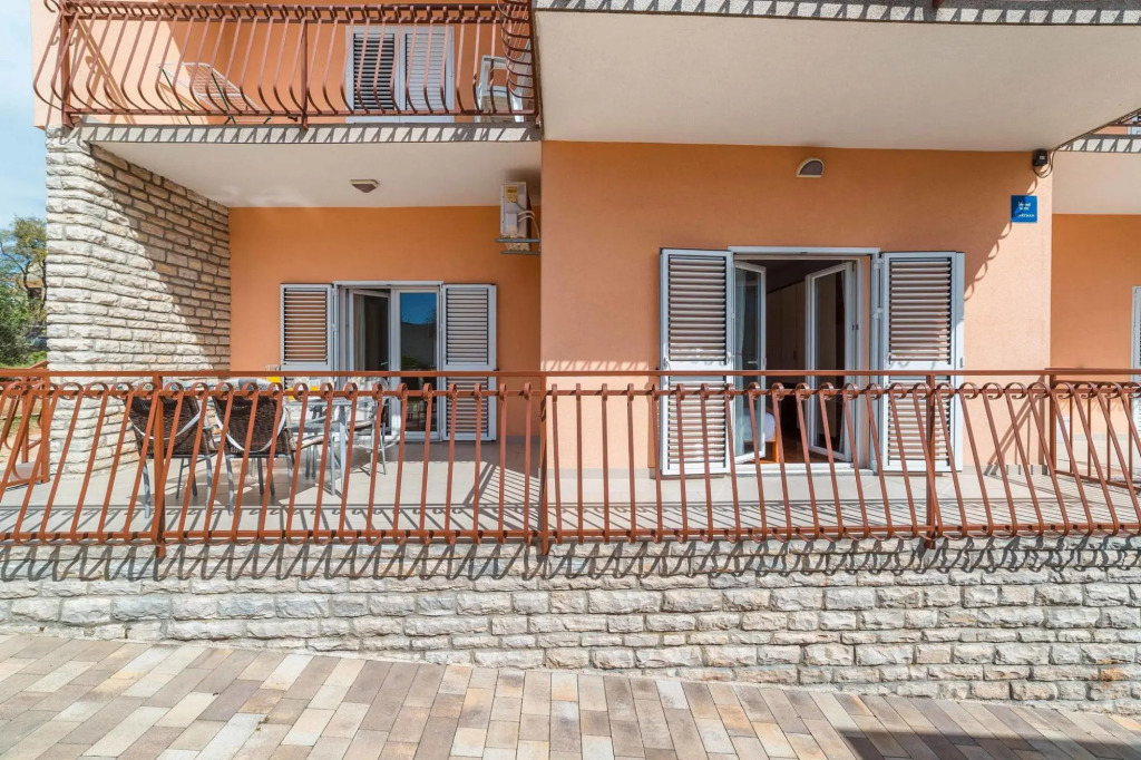 Apartment Goge