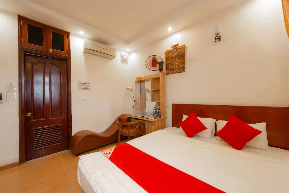 Lenka Hotel by OYO Rooms