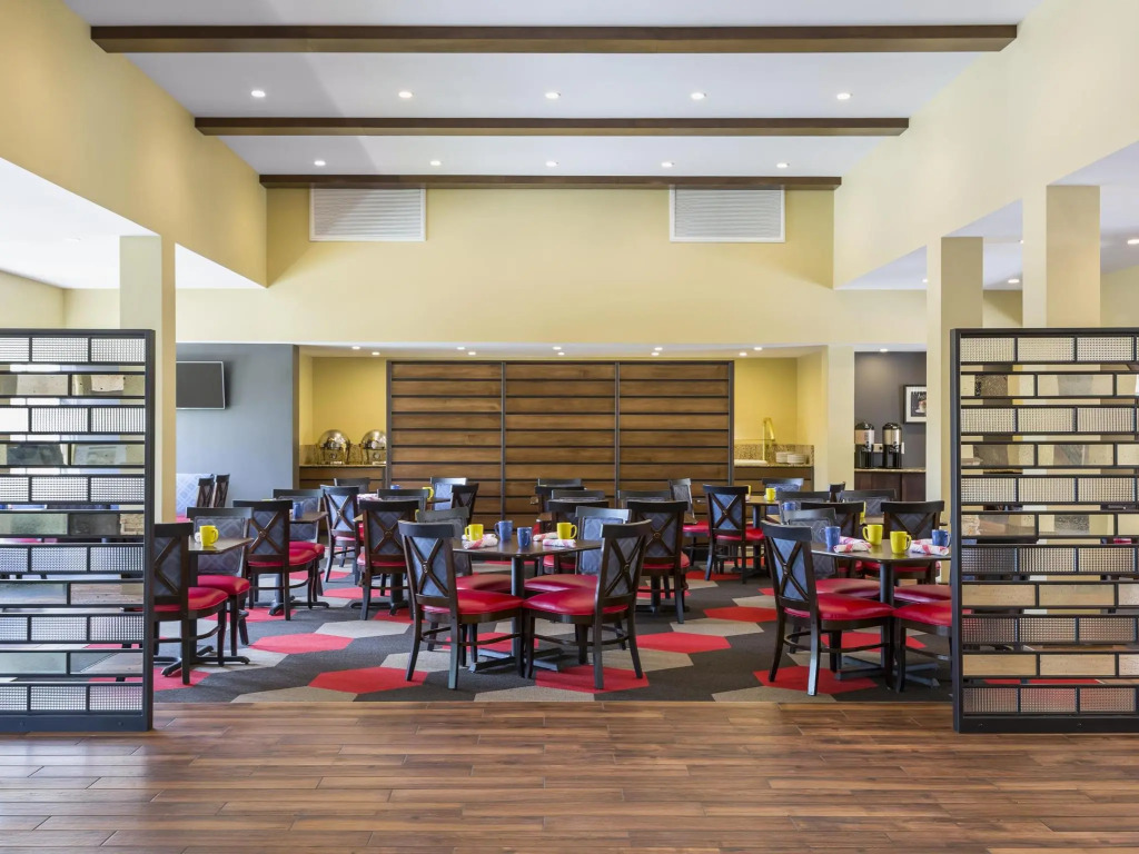 Four Points by Sheraton Buffalo Grove