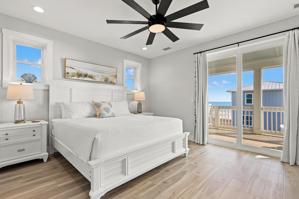 Pet Friendly Beach House - Bella View