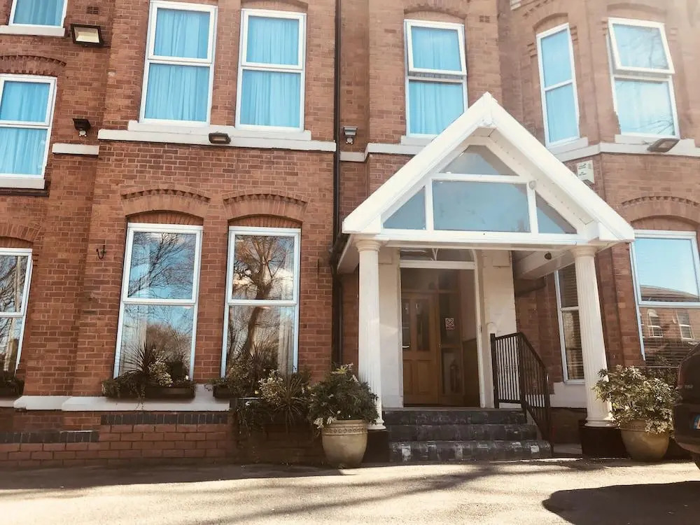 Westlynn Hotel & Apartments Free Parking Near Manchester Centre