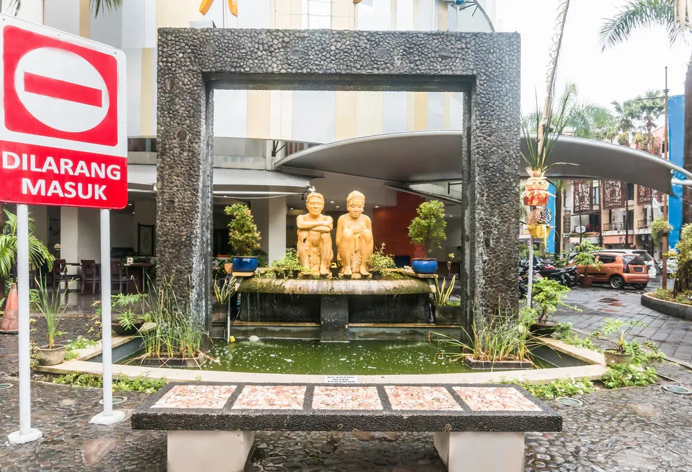 ZEN Rooms Kuta Sentral Parkir 2