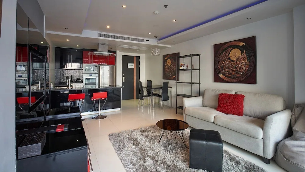 Condo In The Heart Of Patong Wlk St ABS1