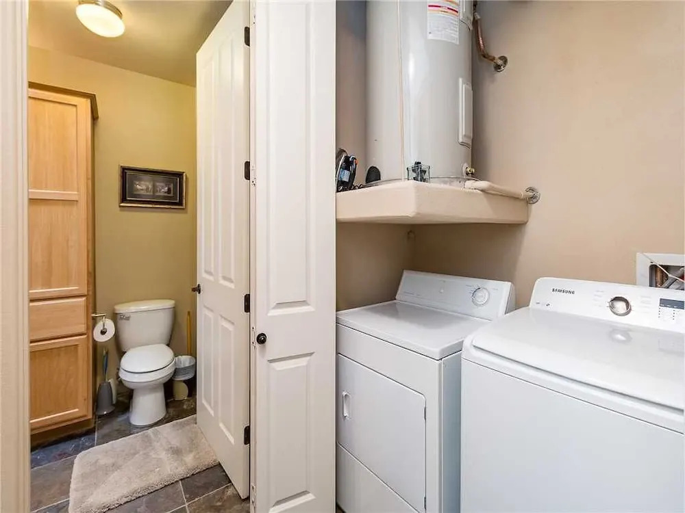 Alameda Cactus Flower 303 - One Bedroom Condo