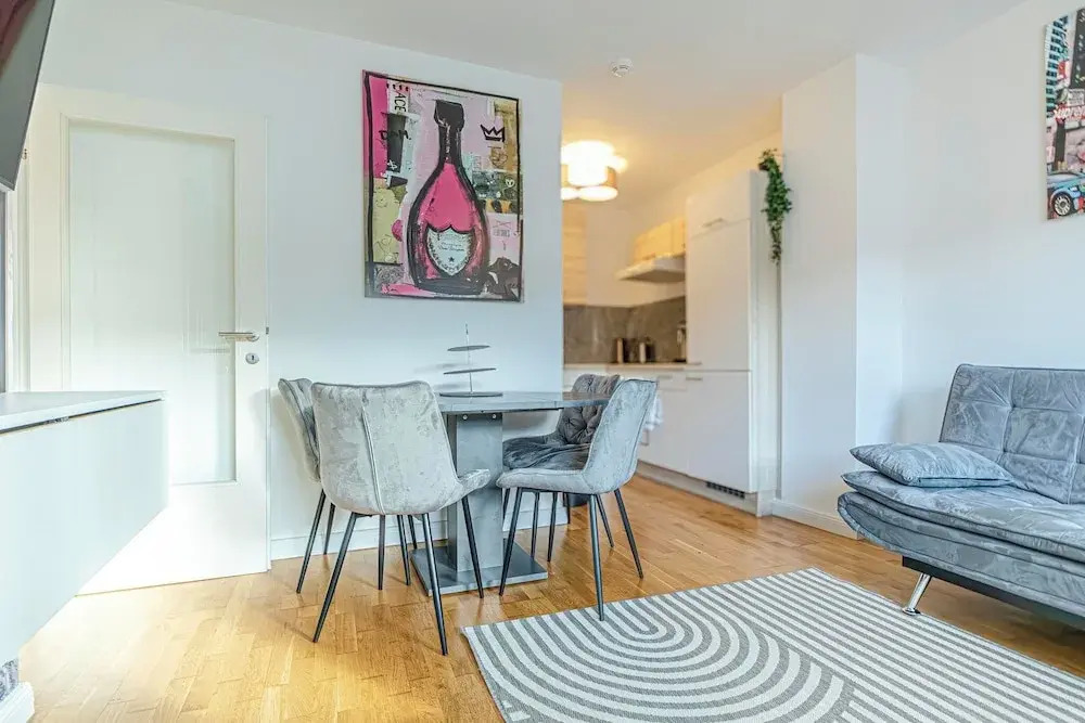 Modern 1BR Living Room Apartment Vienna