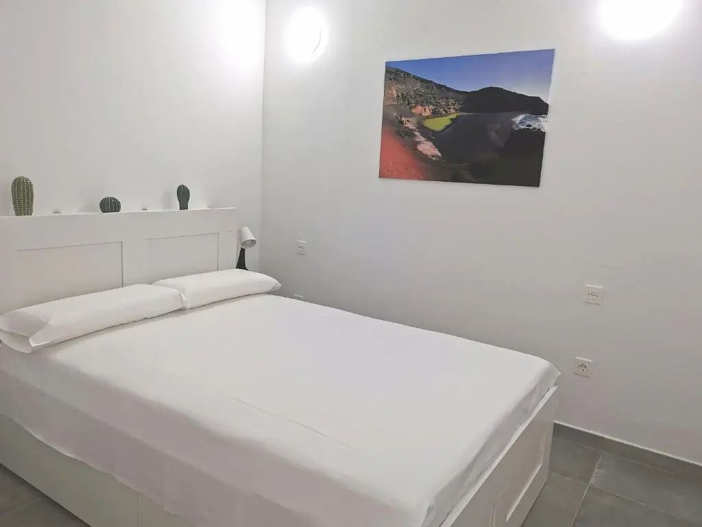 Apartamentos Anjomacar A