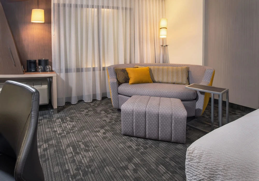 Courtyard by Marriott Dallas Plano/The Colony