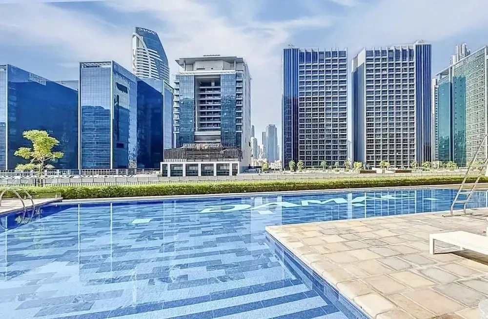 Elite LUX Holiday Homes - Canal View 2bhk in Prime Business Bay Dubai