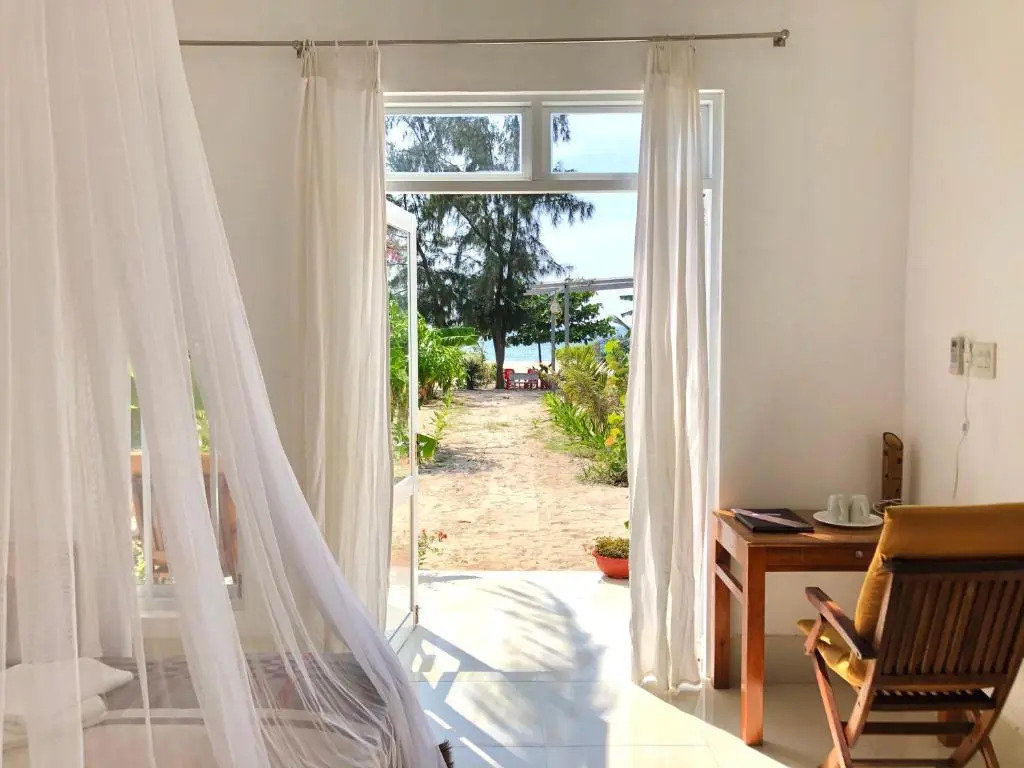 Robinson Beach Bungalow