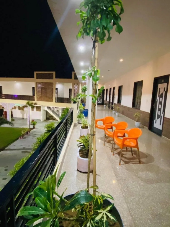 Hotel Kumkum Palace
