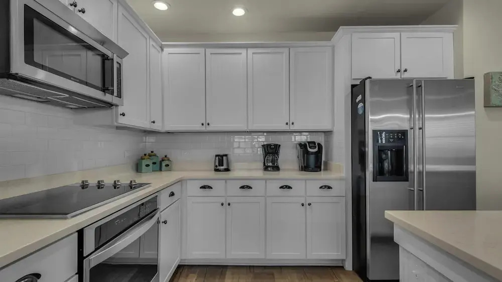 Coastal 3BR Condo With Pool & Shuttle : Snowbird Friendly!