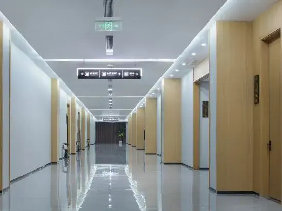 Sunshine Hotel