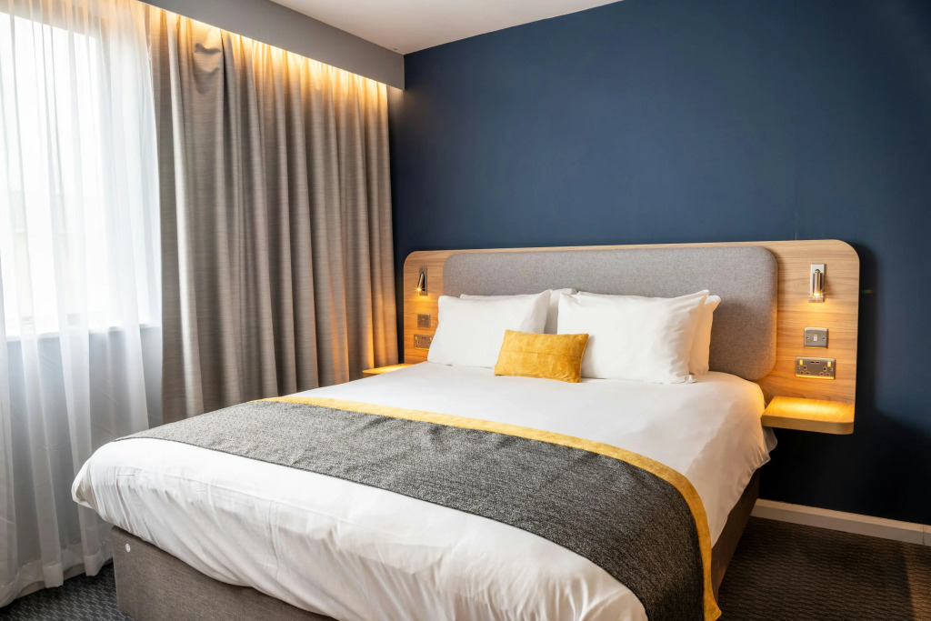 Knowsley Inn & Lounge