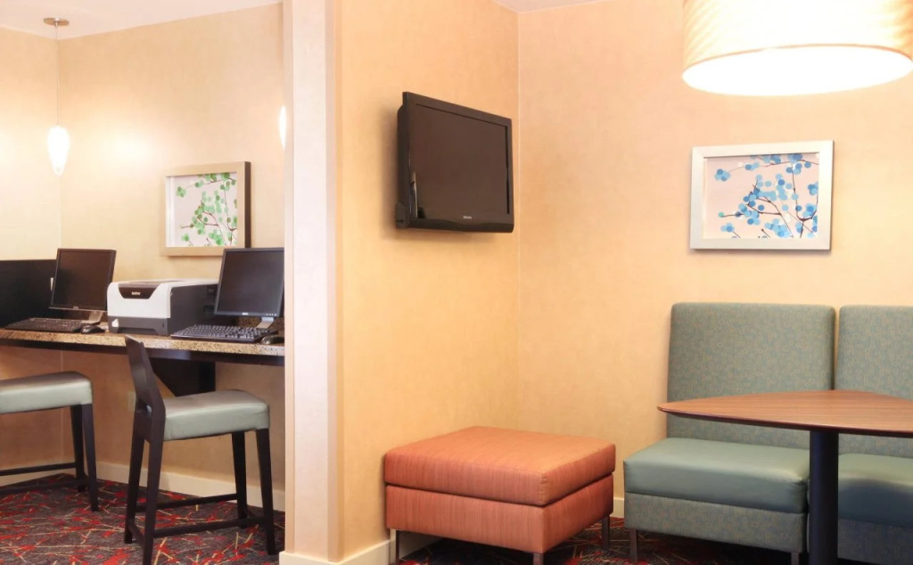 Courtyard by Marriott Sacramento Folsom