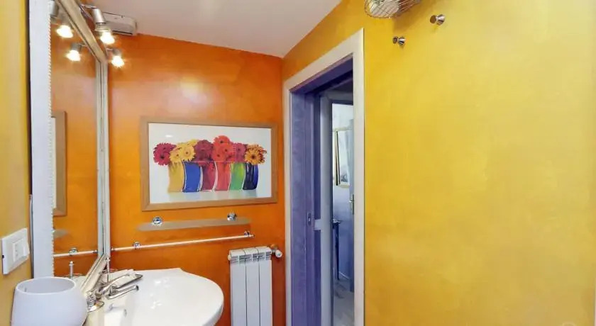 Il Tulipano Colosseo apartment Rome