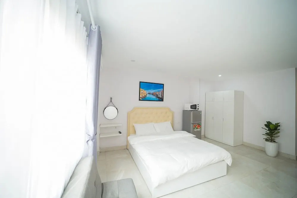 Parkhomes Service Apartment