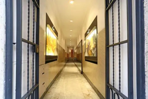 Alexander Apartment Condotti