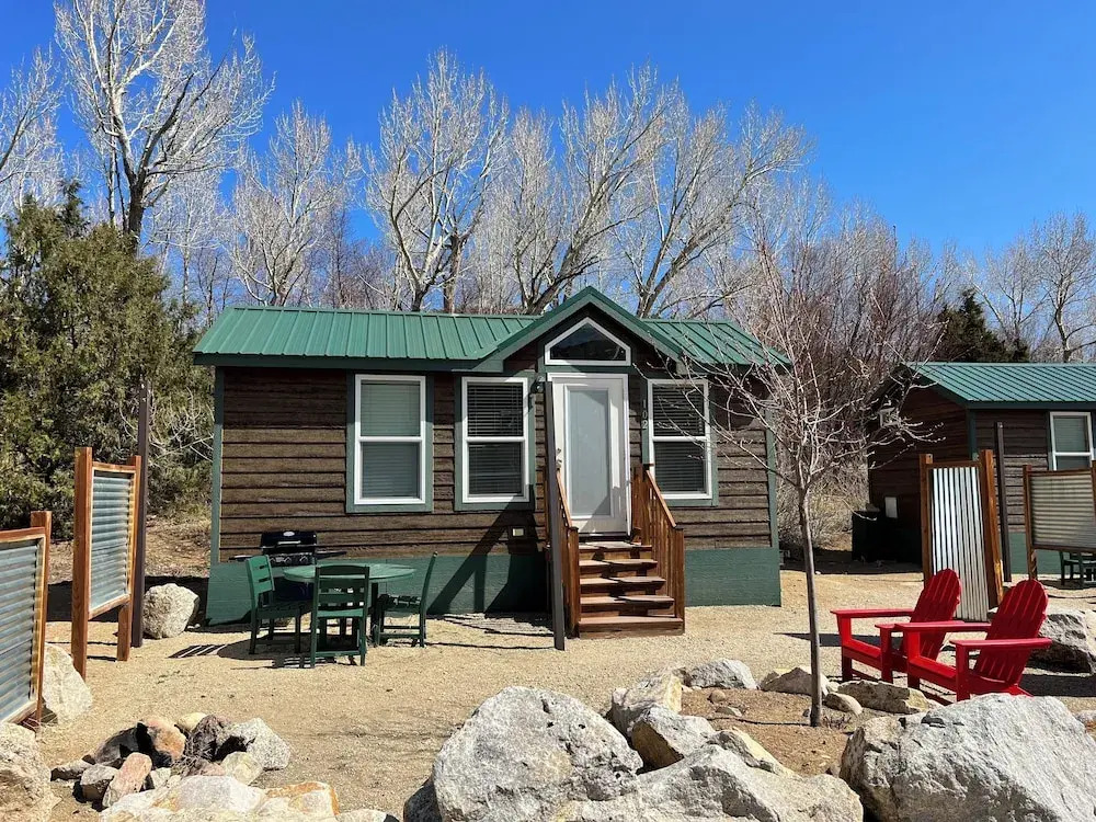 A-Lodge Salida - Cabins RV Tents Camping