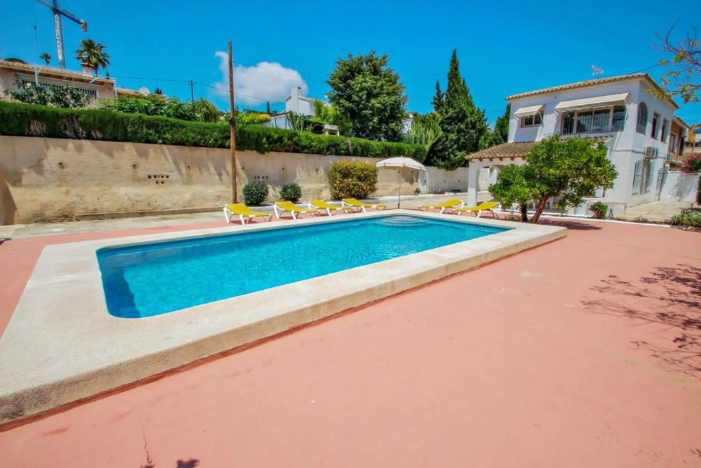 Tere - holiday home with private swimming pool in Calpe