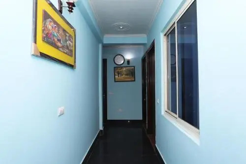 OYO 27069 Dharam Tower