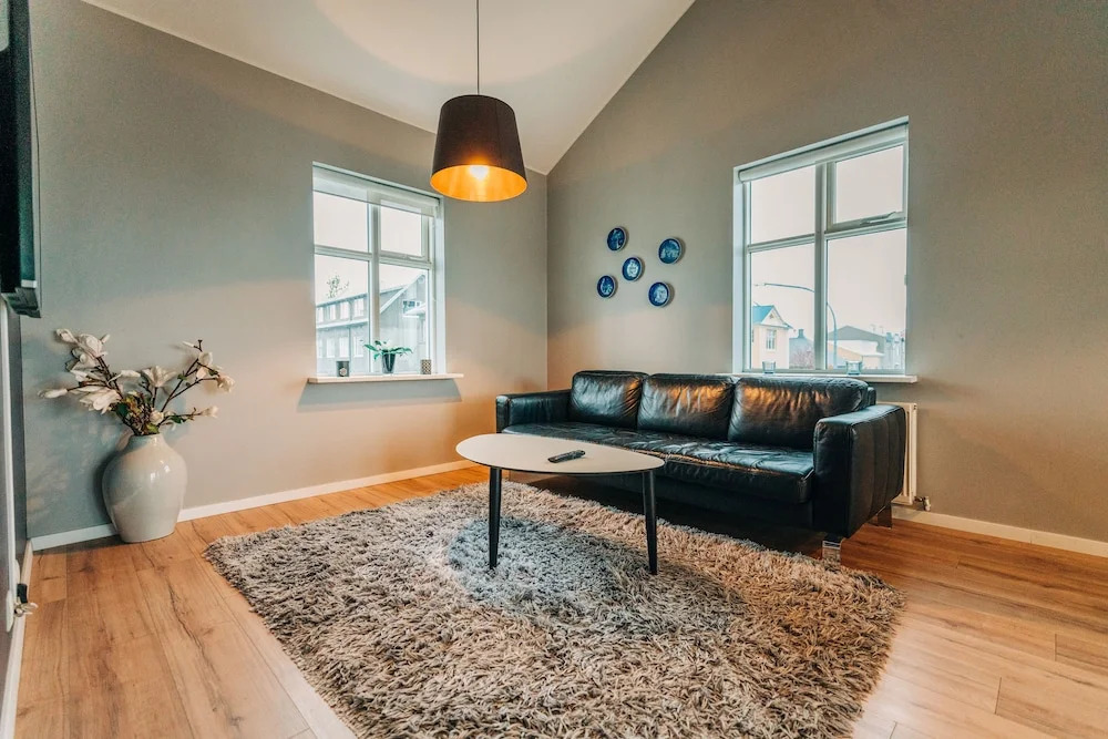Baldur Apartments