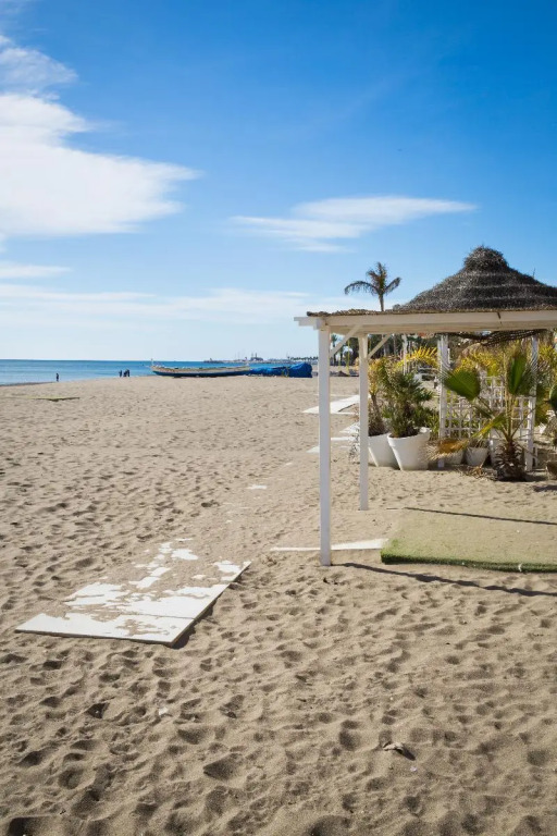 Holidays2Torremolinos Carihuela