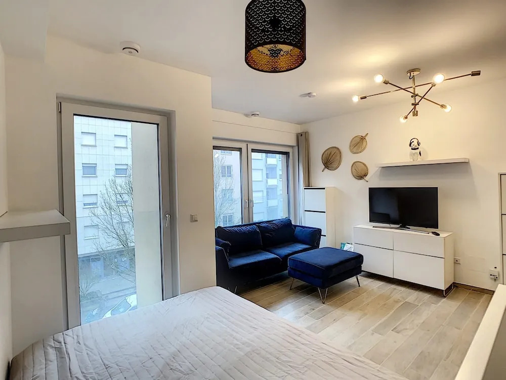 Brand New Studio in City Center