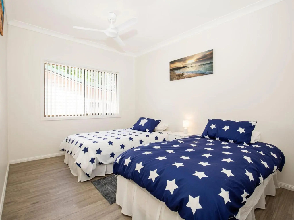 Bayview I Absolute Waterfront with Jetty I 5 Mins to Hyams Beach