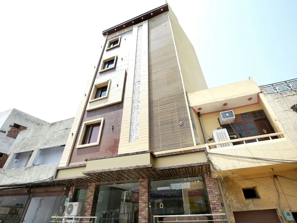 Hotel C7