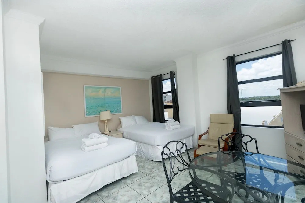718 City View Hollywood Beach