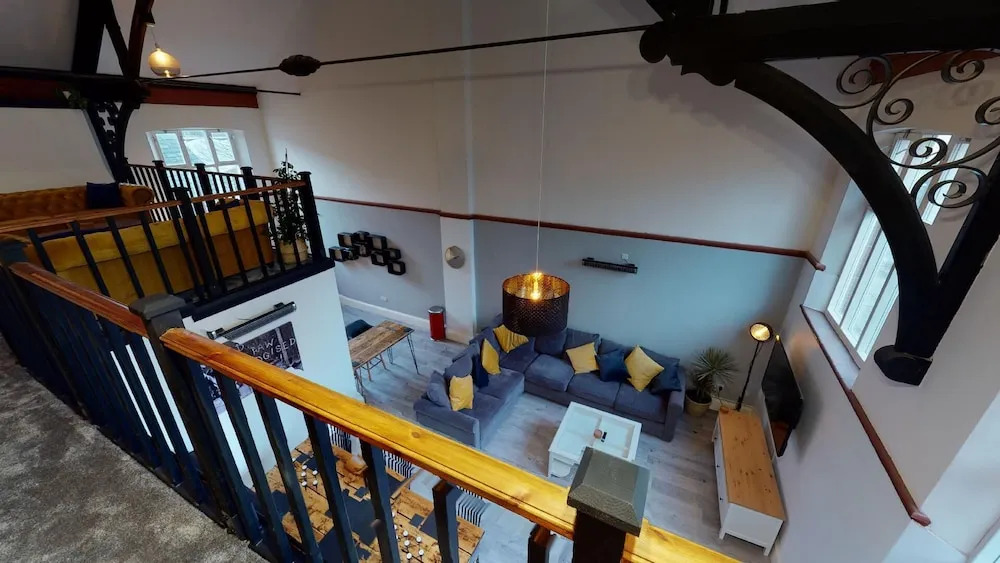 Hu1 Boutique City Apartment - Sleeps 6