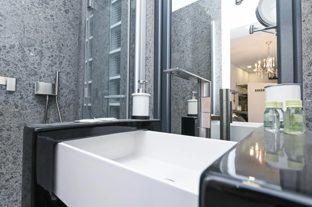 The Essential Trastevere Design Studio