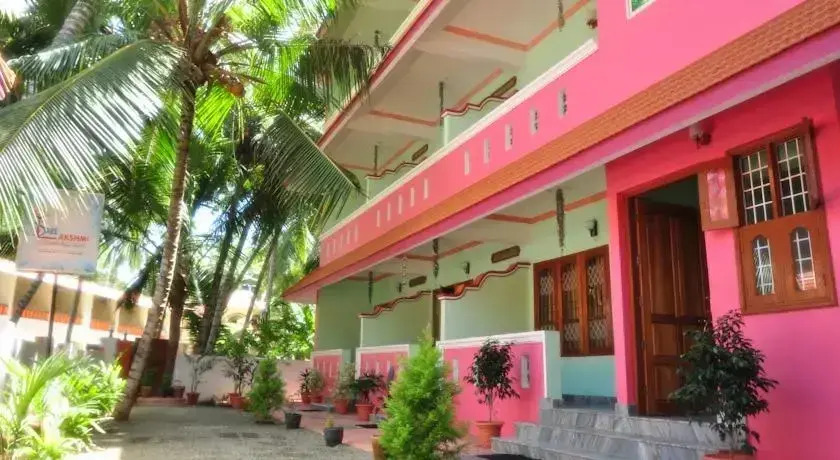 Sreelakshmi Holiday Inn