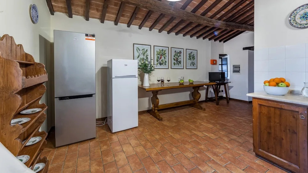 VILLA LE TORNAIE 14, Emma Villas
