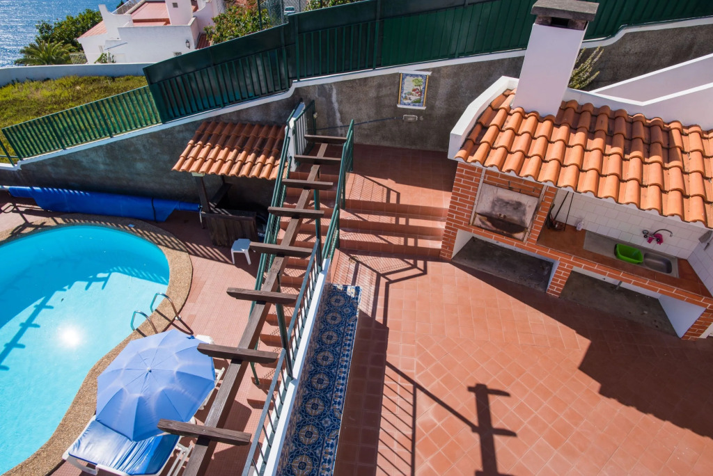 Cliff Top Villa With Magnificent Views Of The Atlantic Ocean | Villa Aquarela